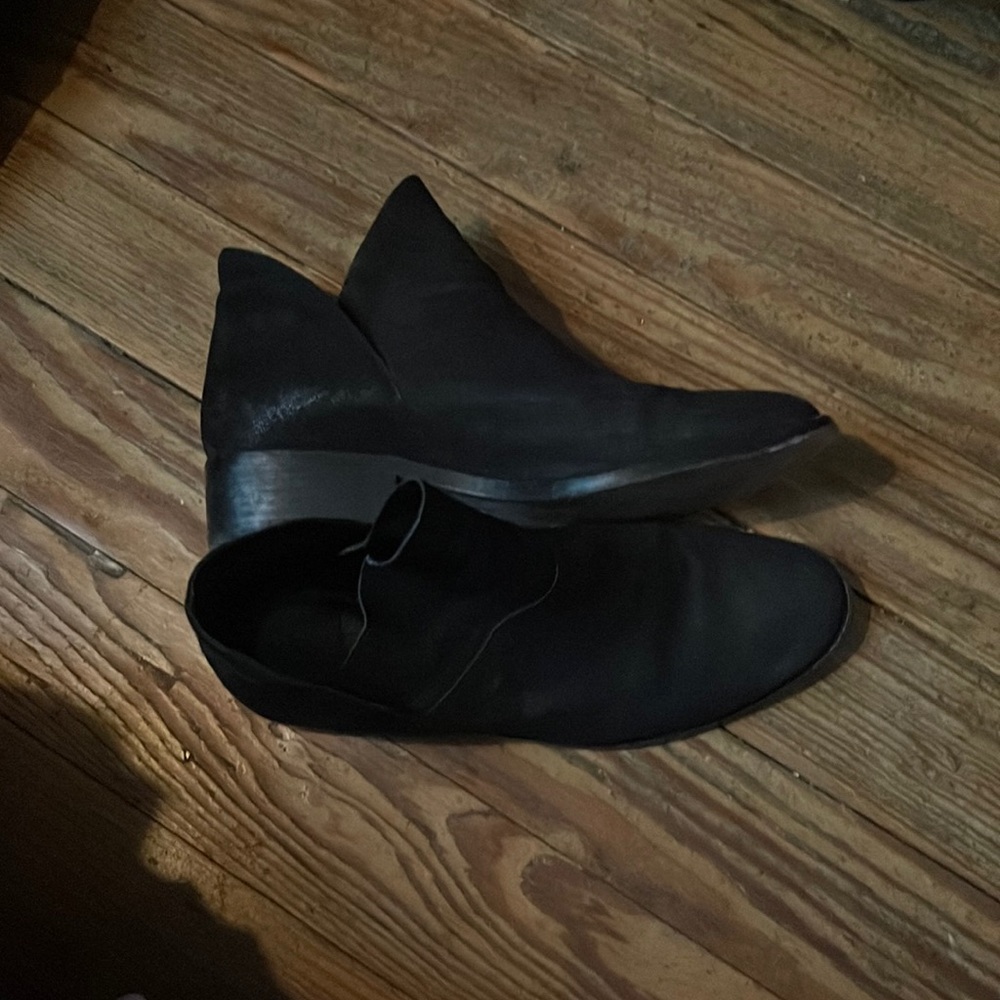 Eileen Fisher black suede booties